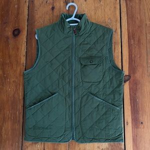 Vineyard Vines Vest Size Medium